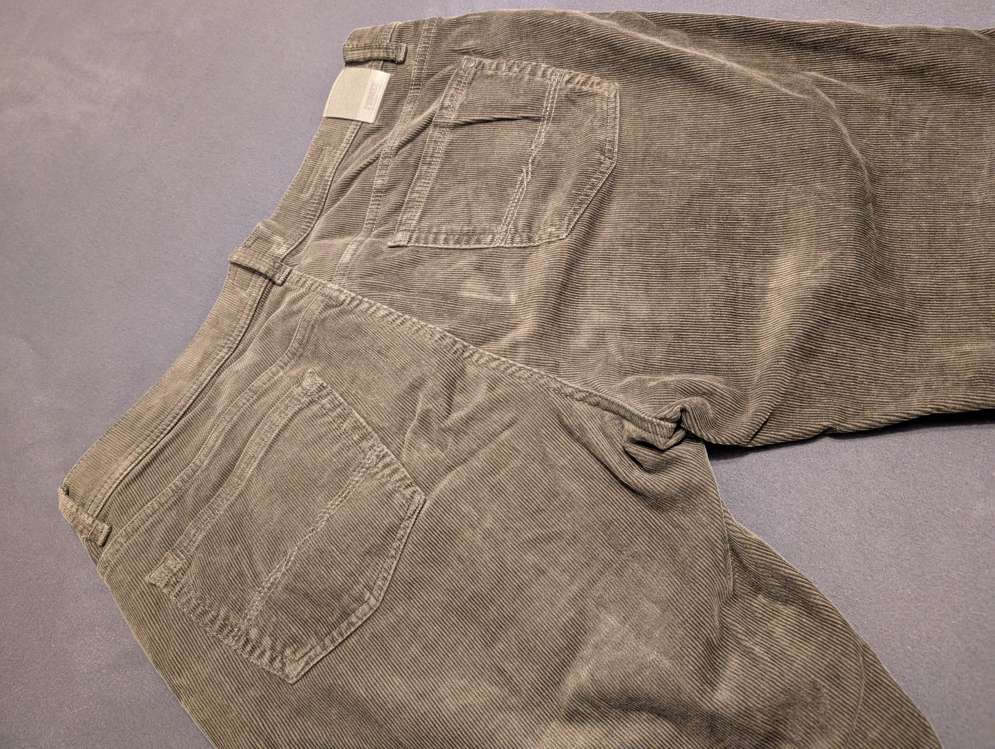 Pioneer Kord-Hose grün